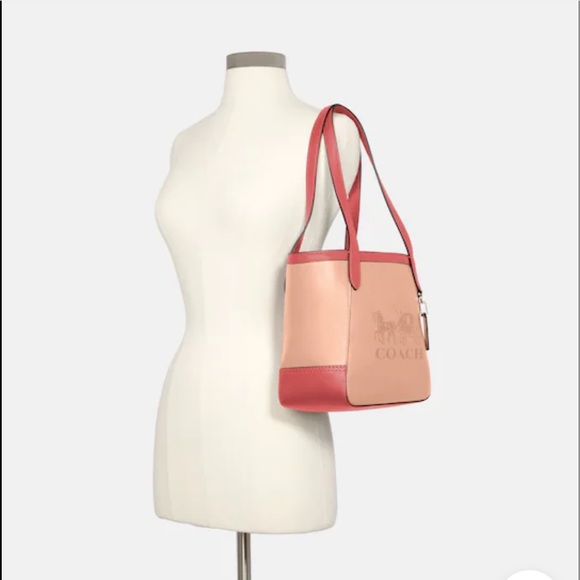 NEW•COACH HORSE & CARRIAGE 27” COLORBLOCK TOTE- GOLD & BLUSH•NWT• - Picture 6 of 10